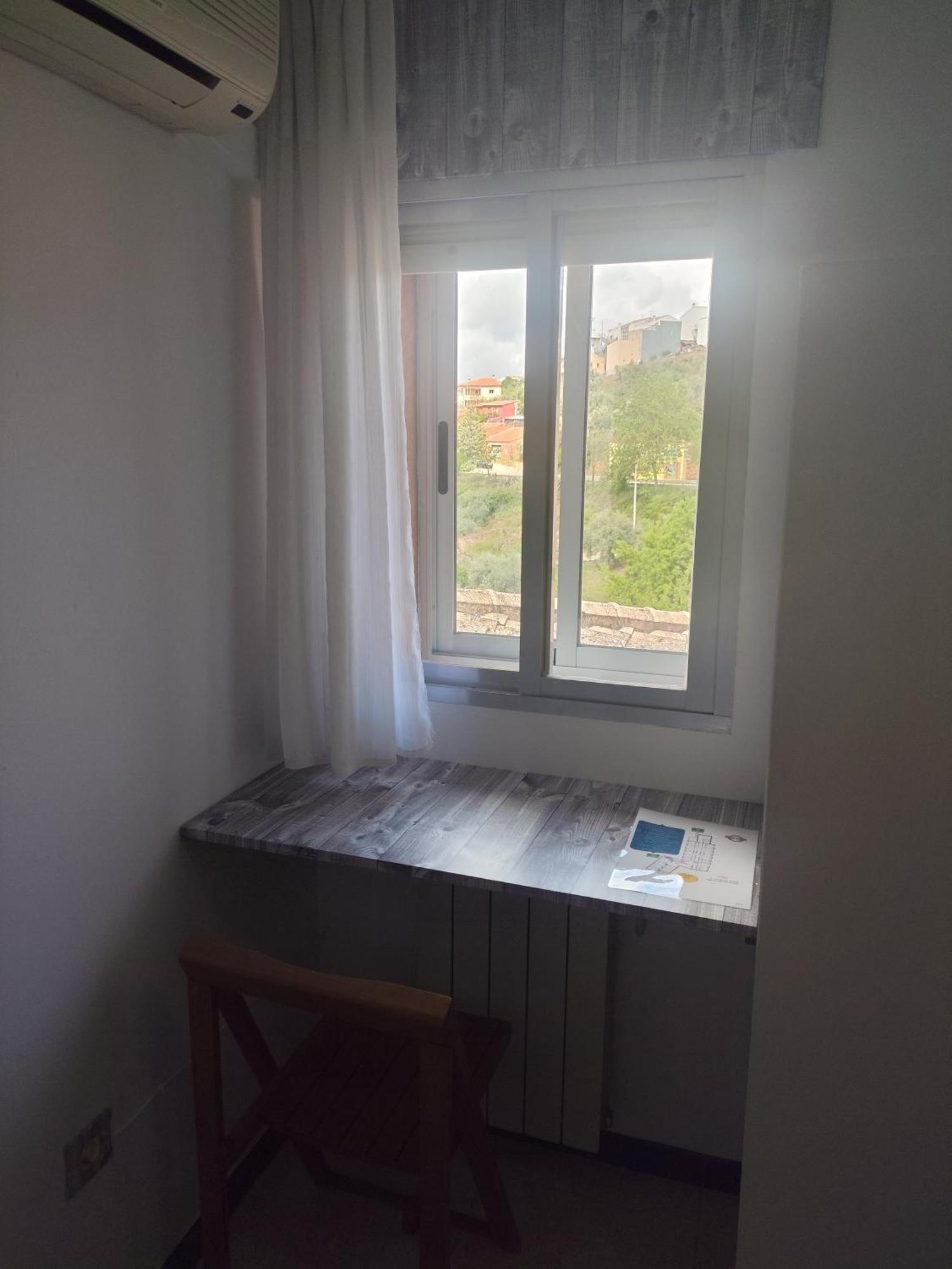 Hostal Restaurante Solaire Castañar de Ibor المظهر الخارجي الصورة